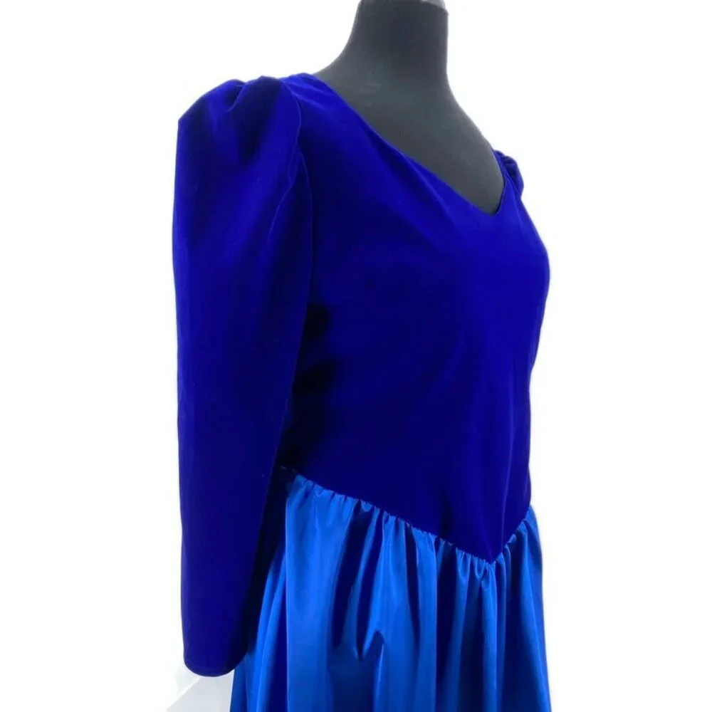 Von Lancelot Medieval Dress Satin Crushed Velvet Renaissance Cosplay Costume 18 - Picture 9 of 13